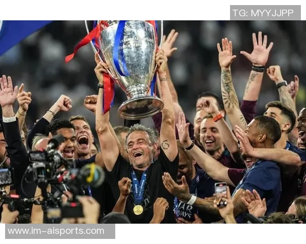 德罗入选巴黎欧冠名单恩里克高度评价其天赋潜力